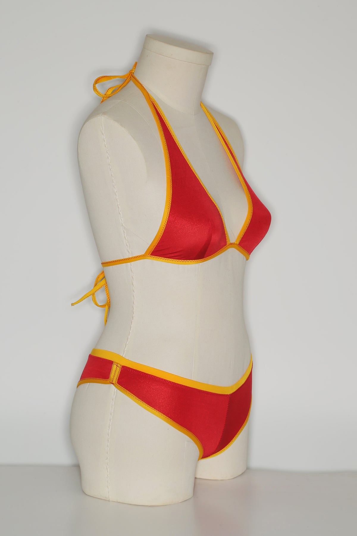 La Roja Low